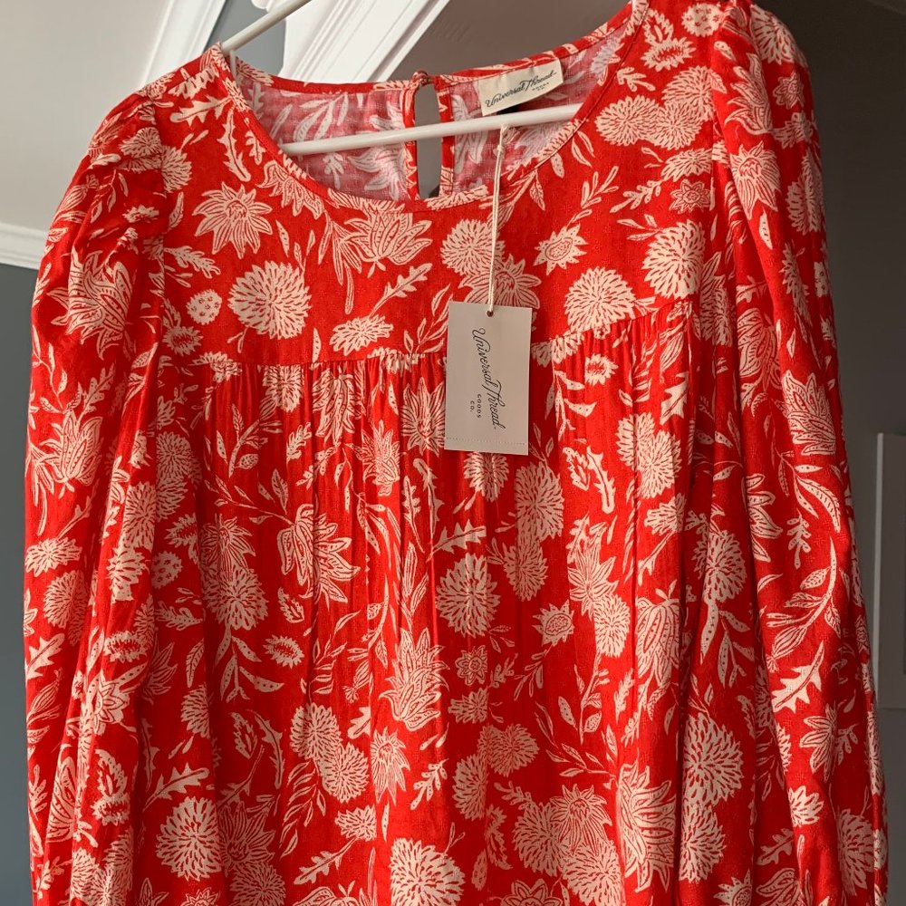 Universal Thread Red Floral top